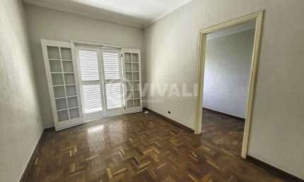 Casa comercial com 5 salas para alugar na Rua Rui Barbosa, Centro, Itatiba, 165 m2 por R$ 5.500