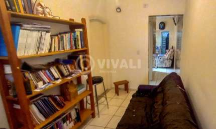 Casa comercial com 3 salas para alugar na Avenida Senador Lacerda Franco, Centro, Itatiba por R$ 3.000