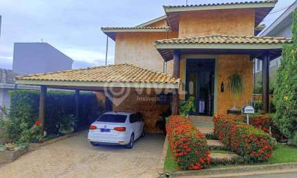 Casa em condomínio fechado com 3 quartos à venda na Avenida Maria Thereza da Costa Naufal, Parque das Laranjeiras, Itatiba, 220 m2 por R$ 1.490.000