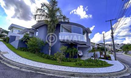 Casa em condomínio fechado com 3 quartos à venda na Avenida Maria Thereza da Costa Naufal, Parque das Laranjeiras, Itatiba, 231 m2 por R$ 1.590.000