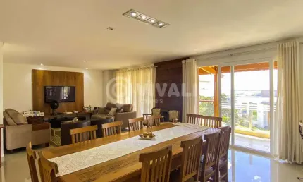 Casa em condomínio fechado com 3 quartos à venda na Avenida Maria Thereza da Costa Naufal, Condomínio Itatiba Country, Itatiba, 261 m2 por R$ 3.000.000