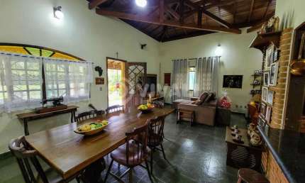 Casa em condomínio fechado com 3 quartos à venda na Rodovia Alkindar Monteiro Junqueira, Capela do Barreiro, Itatiba, 318 m2 por R$ 1.800.000