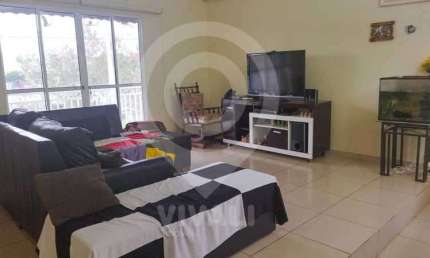 Casa em condomínio fechado com 4 quartos à venda na Avenida Antonio Pires de Toledo, Bosque dos Pires, Itatiba, 240 m2 por R$ 900.000