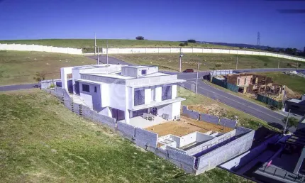 Casa em condomínio fechado com 4 quartos à venda na Avenida Carmelo Scarparo, Portal San Giovanni, Itatiba, 266 m2 por R$ 2.000.000
