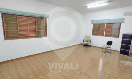 Prédio à venda na Avenida Brasília, Jardim Ipê, Itatiba, 266 m2 por R$ 1.000.000