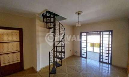 Casa com 3 quartos à venda na Rua Cyro Deantoni, Jardim Santa Filomena, Itatiba, 170 m2 por R$ 450.000