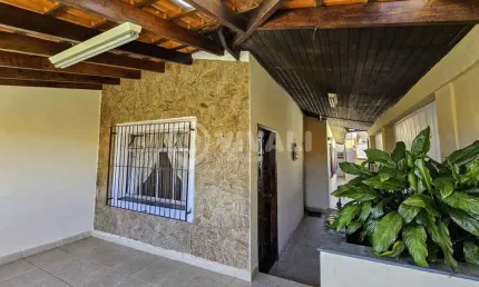 Casa com 2 quartos à venda na Rua Amália Ventura Quaglia, Loteamento Rei de Ouro, Itatiba, 91 m2 por R$ 400.000