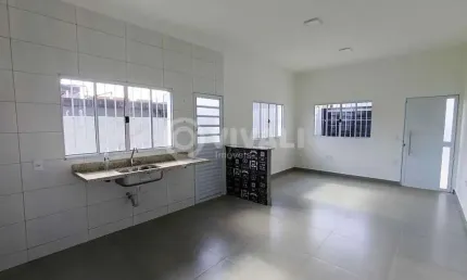 Casa com 2 quartos à venda na Rua Vergilio Angelon, Loteamento Horizonte Azul, Itatiba, 61 m2 por R$ 390.000