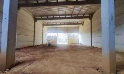 Barracão / Galpão / Depósito para alugar na Avenida Francisco Scavone, Parque dos Canários, Itatiba, 650 m2 por R$ 14.000