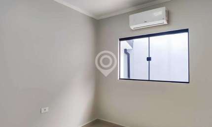 Sala comercial para alugar na Rua Francisco Ulhani, Jardim México, Itatiba por R$ 1.200