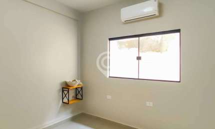 Sala comercial para alugar na Rua Francisco Ulhani, Jardim México, Itatiba por R$ 1.400