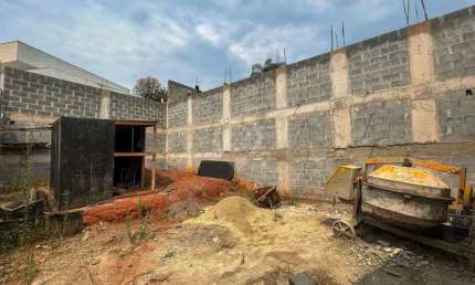 Terreno à venda na Rua Sylvio Garbelline, Loteamento Quinta da Boa Vista, Itatiba, 628 m2 por R$ 270.000