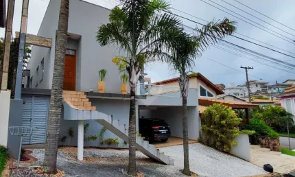 Casa em condomínio fechado com 3 quartos à venda na Avenida Maria Thereza da Costa Naufal, Condomínio Itatiba Country, Itatiba, 207 m2 por R$ 1.200.000