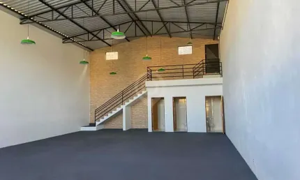 Barracão / Galpão / Depósito com 1 sala para alugar na Rua José Milton Pizzi, Loteamento Morrão da Força, Itatiba, 180 m2 por R$ 5.000