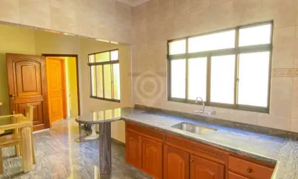 Casa com 3 quartos à venda na Avenida dos Expedicionários Brasileiros, Vila Brasileira, Itatiba, 198 m2 por R$ 750.000