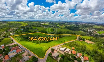 Chácara / sítio à venda na Avenida Alexandre Milani, Jardim Rosaura, Jundiaí por R$ 2.600.000