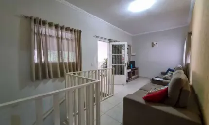 Casa com 4 quartos à venda na Rua Joanine Bartholomeu, Jardim Tereza, Itatiba, 175 m2 por R$ 690.000
