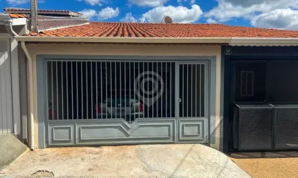 Casa com 3 quartos à venda na Rua Eleno Gabriel, Vila Cruzeiro, Itatiba, 103 m2 por R$ 640.000