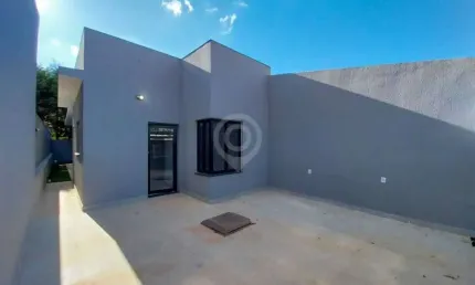 Casa com 3 quartos para alugar na Rua Sylvio Garbelline, Loteamento Quinta da Boa Vista, Itatiba, 100 m2 por R$ 3.200