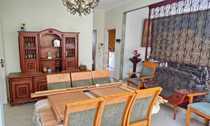 Casa com 3 quartos para alugar na Rua Itália, Vila Brasileira, Itatiba, 191 m2 por R$ 3.050