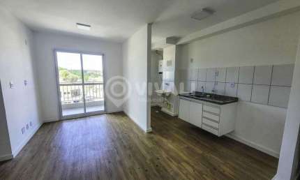 Apartamento com 2 quartos para alugar na Rua Santo Antônio, Jardim Santo Antônio, Itatiba por R$ 1.800