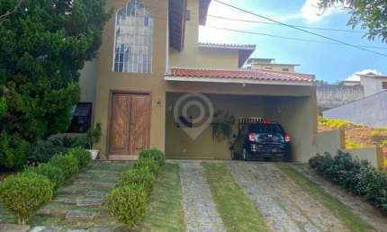 Casa em condomínio fechado com 4 quartos à venda na Avenida Gênova, Giardino D' Itália, Itatiba, 199 m2 por R$ 900.000