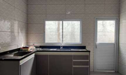 Casa com 2 quartos para alugar na Rua Hortência Lucia da Rocha, Loteamento Horizonte Azul, Itatiba por R$ 2.000