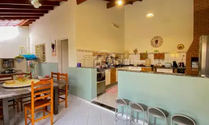 Casa com 2 quartos à venda na Rua Raimundo Mattiuzzo, Loteamento Fernando Momentel, Itatiba, 150 m2 por R$ 480.000