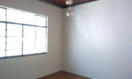Casa com 2 quartos para alugar na Rua Campos Sales, Centro, Itatiba, 120 m2 por R$ 2.500