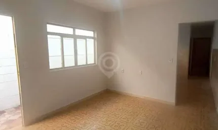 Casa com 2 quartos para alugar na Rua Eleno Gabriel, Vila Cruzeiro, Itatiba por R$ 1.600