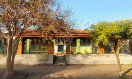 Casa com 3 quartos à venda na rua maria de lourdes pantano scavone, jardim santo antônio, itatiba por r$ 1.800.000