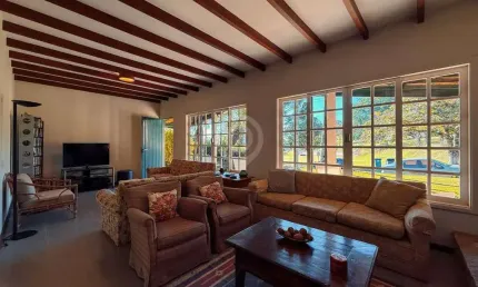 Casa em condomínio fechado com 4 quartos à venda na estrada municipal do feital, zona rural, morungaba, 425 m2 por r$ 950.000