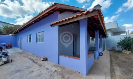 Casa com 4 quartos para alugar na avenida carlos tescarollo, bairro da ponte, itatiba, 120 m2 por r$ 2.800