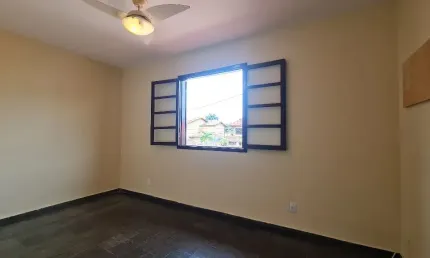 Casa com 3 quartos à venda na Rua Doutor Rubens Falcão, 15, Itaipu, Niterói