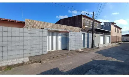 Casa com 3 quartos à venda na Rua 37, 680, Vila Velha, Fortaleza