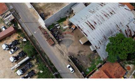VENDA DE UM TERRENO COMERCIAL DE 33 X 33M² NO EUSÉBIO, PRÓXIMO A BR 116