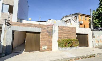 Casa plana no Presidente Kennedy, 3 suítes, 2 vagas - Próximo ao Shopping Rio Mar