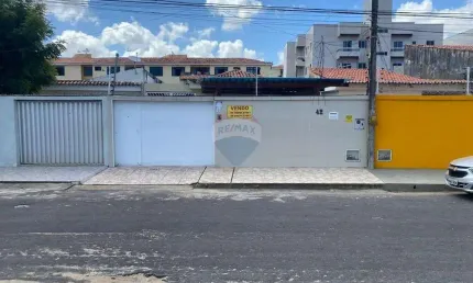 Casa com 4 quartos à venda na Rua Ipê, 42, São Gerardo, Fortaleza