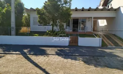 Casa com 3 quartos à venda no Jardim Maluche, Brusque 