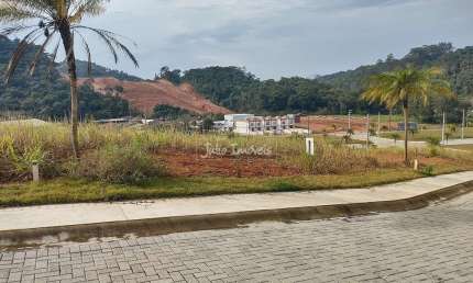 Terreno à venda no Bateas, Brusque 