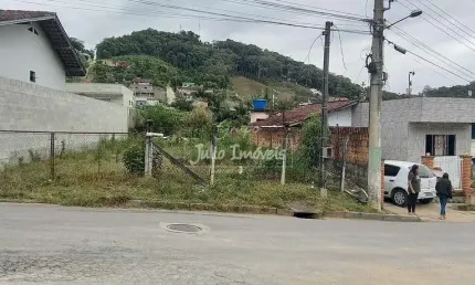 Terreno à venda no Bateas, Brusque 