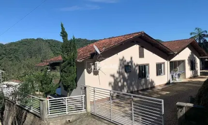 Casa com 5 quartos à venda no São Pedro, Brusque 