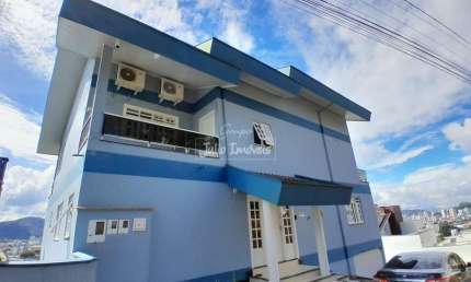 Apartamento com 2 quartos para alugar no Primeiro de Maio, Brusque 