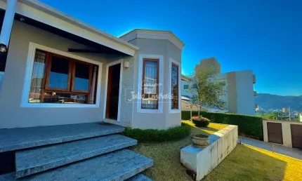 Casa com 3 quartos à venda no Jardim Maluche, Brusque 