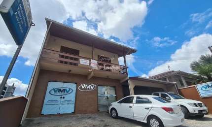Casa com 3 quartos para alugar no Souza Cruz, Brusque 