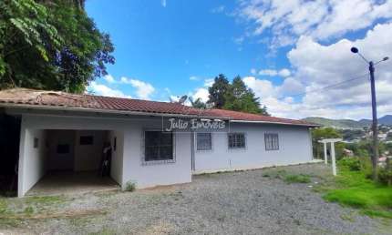 Casa com 4 quartos para alugar no Águas Claras, Brusque 