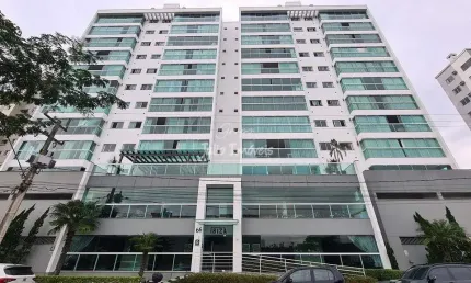 Apartamento com 3 quartos para alugar no Centro I, Brusque 