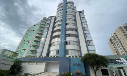 Apartamento com 3 quartos para alugar no Centro I, Brusque 
