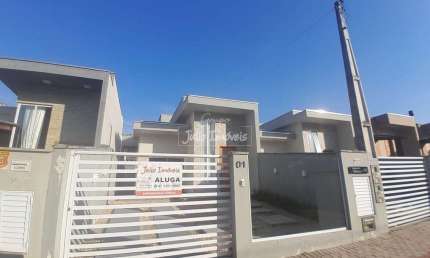 Casa com 3 quartos para alugar no Águas Claras, Brusque 