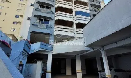 Apartamento com 3 quartos para alugar no Centro I, Brusque 